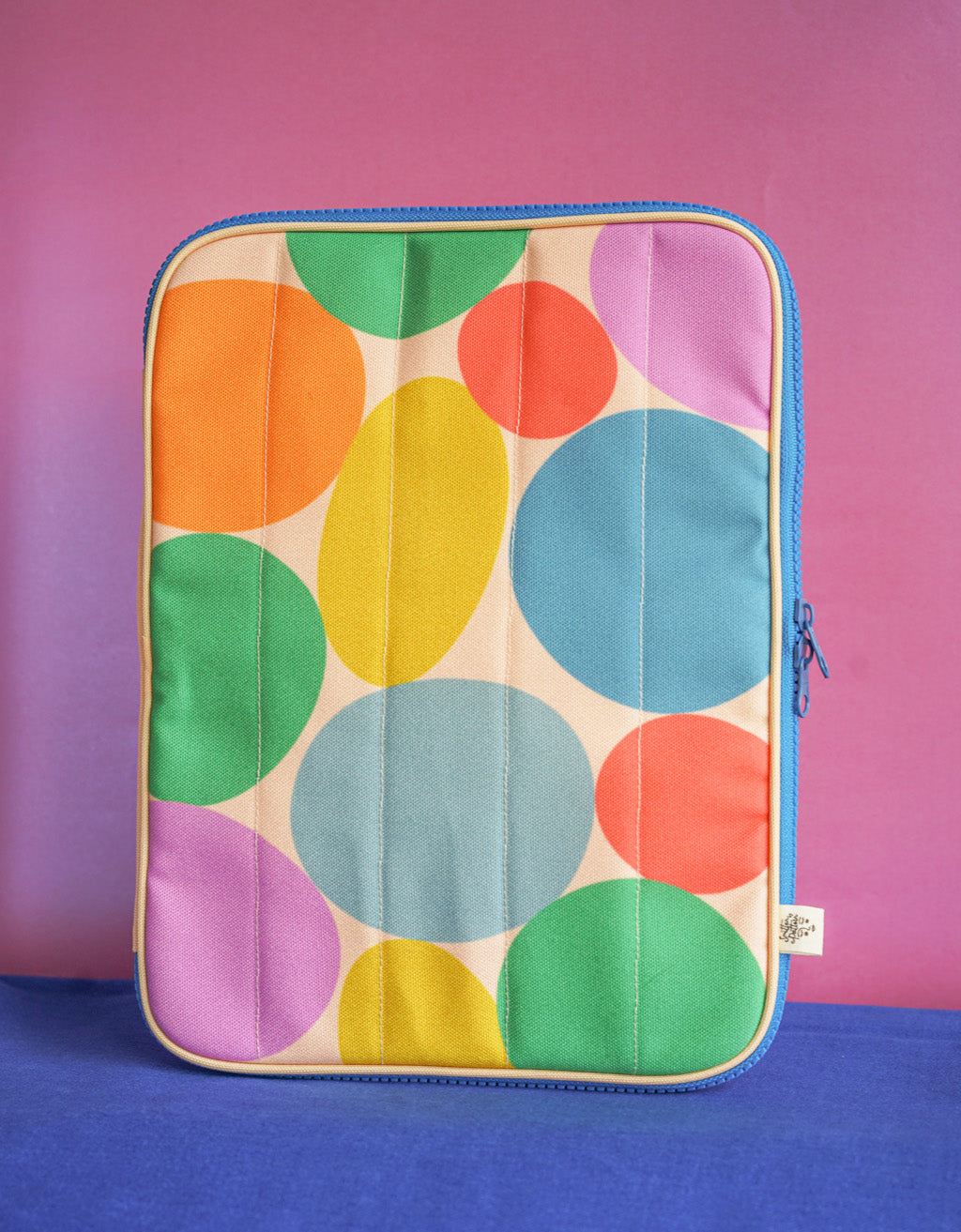 Screenmate Sleeve - Daisy Pebbles