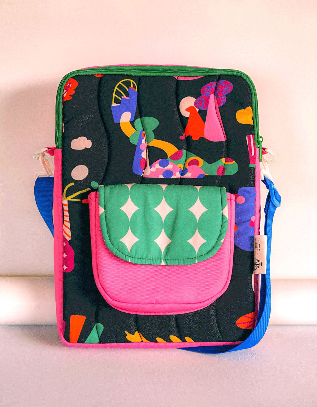 Pocket Laptop Bag - Sentani Scene