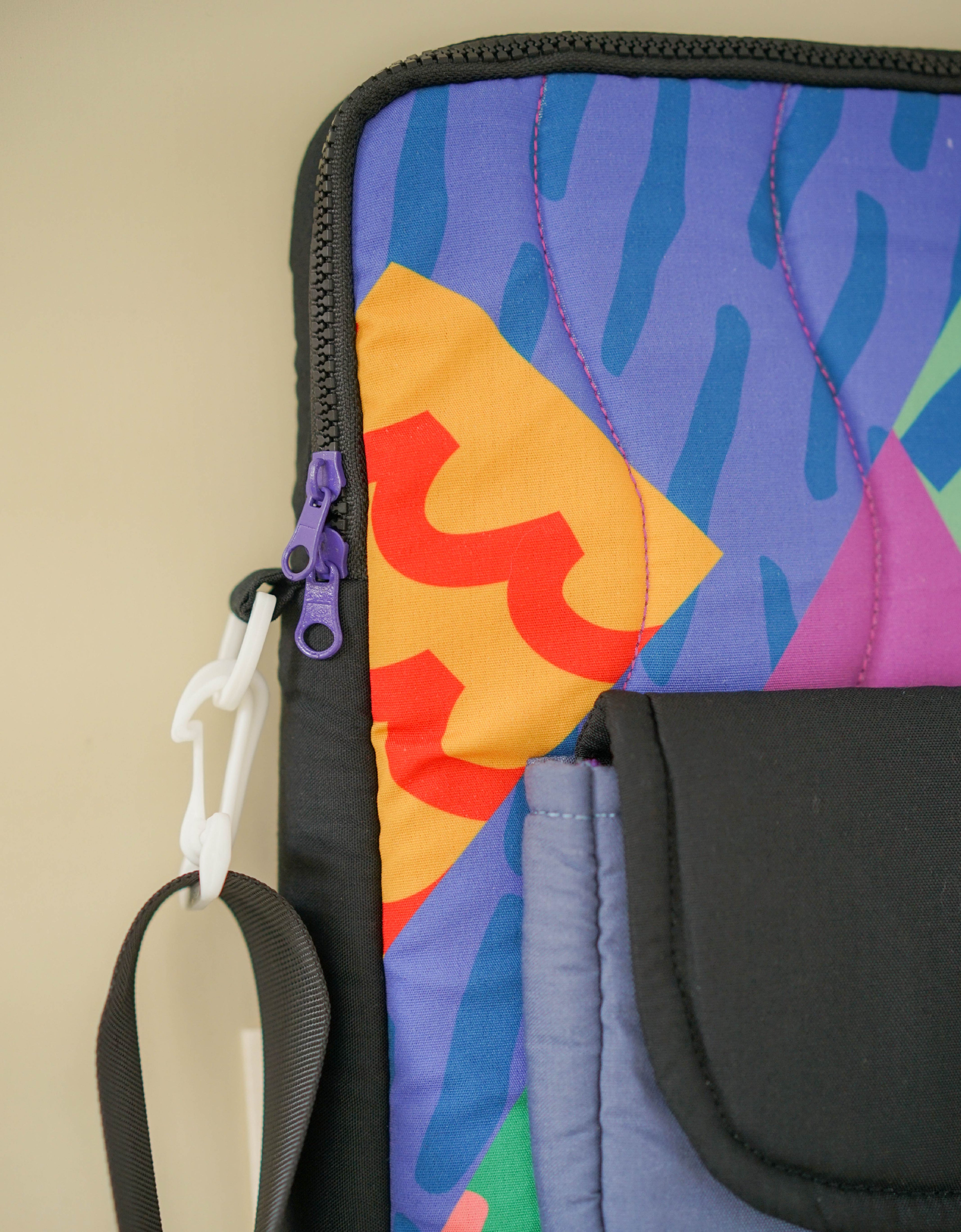 Pocket laptop bag Refresehed