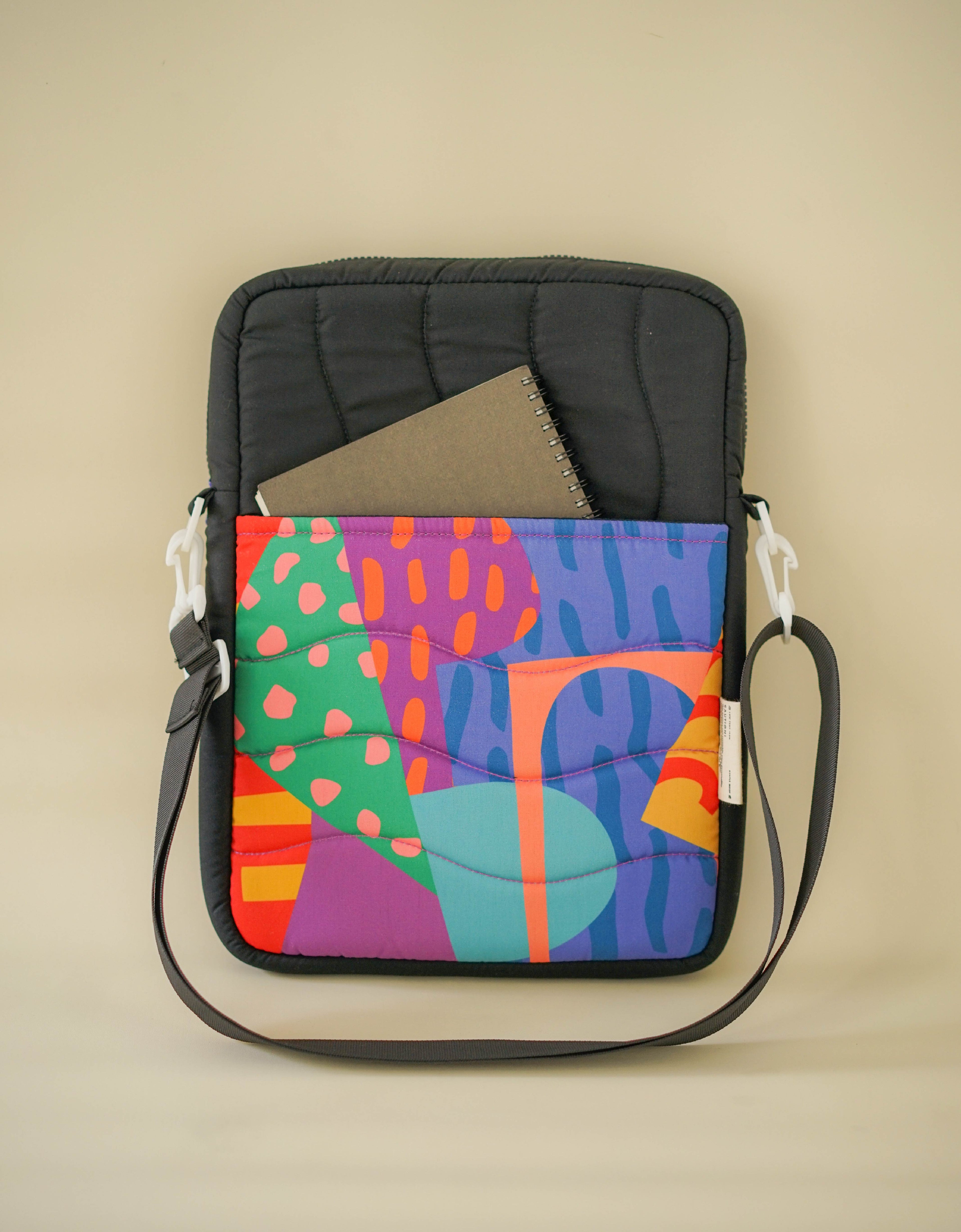 Pocket laptop bag Refresehed
