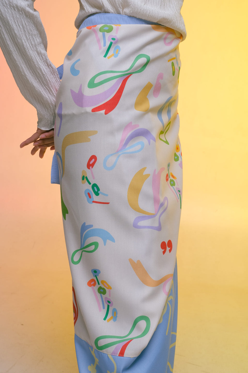 Kain Lilit (Wrap Skirt) - Comma Cream