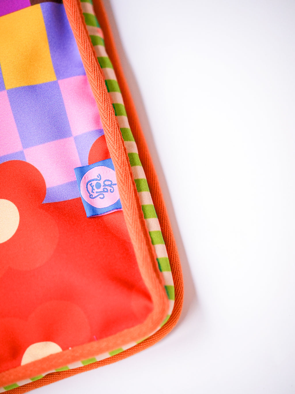 Airmail Laptop Sleeve - Loading