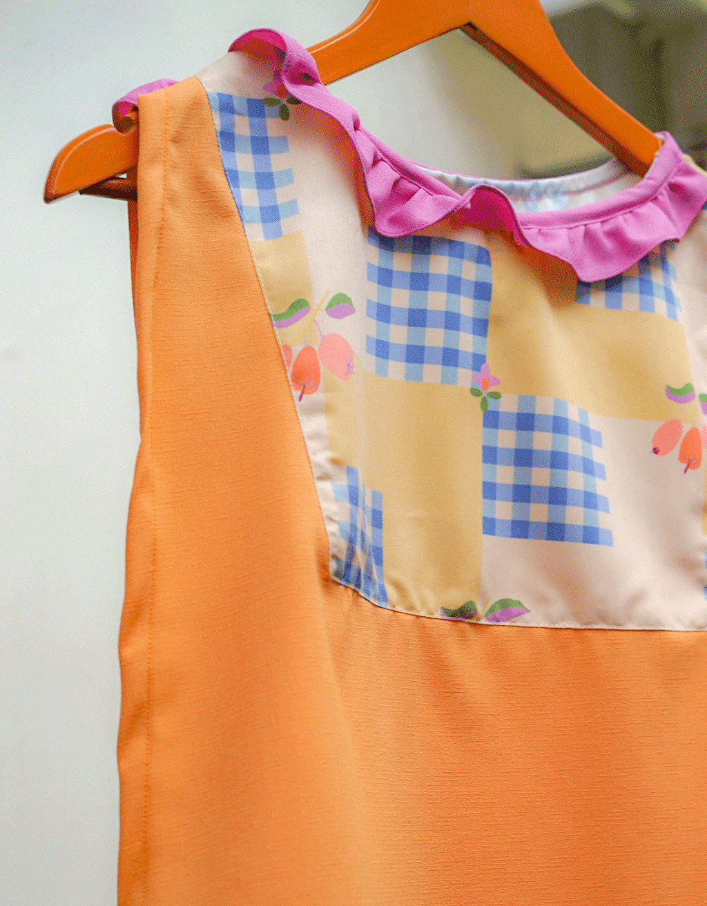 Teeny Apron - Jambu Manis Orange