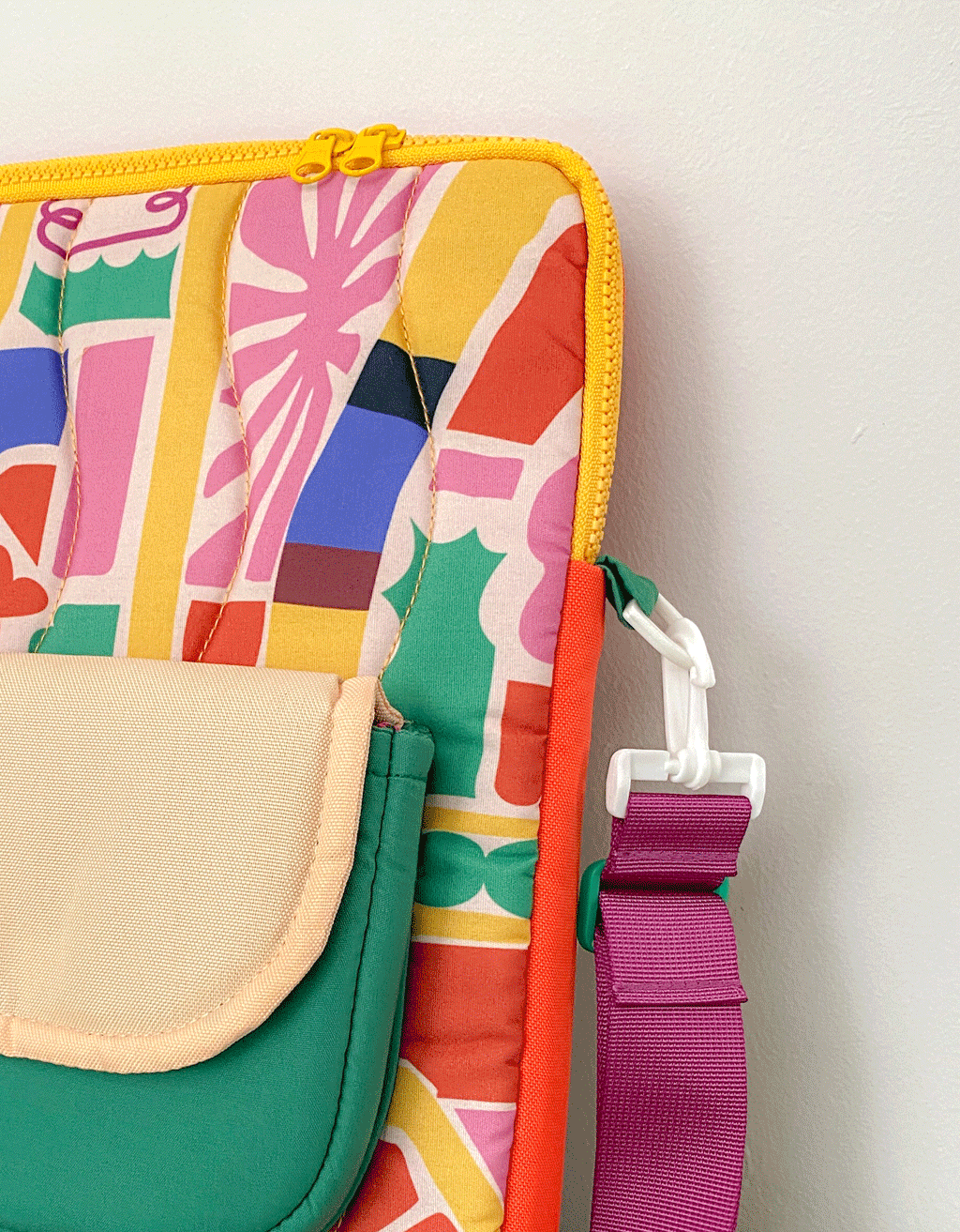 Pocket Laptop Bag - Bloomy Senayan