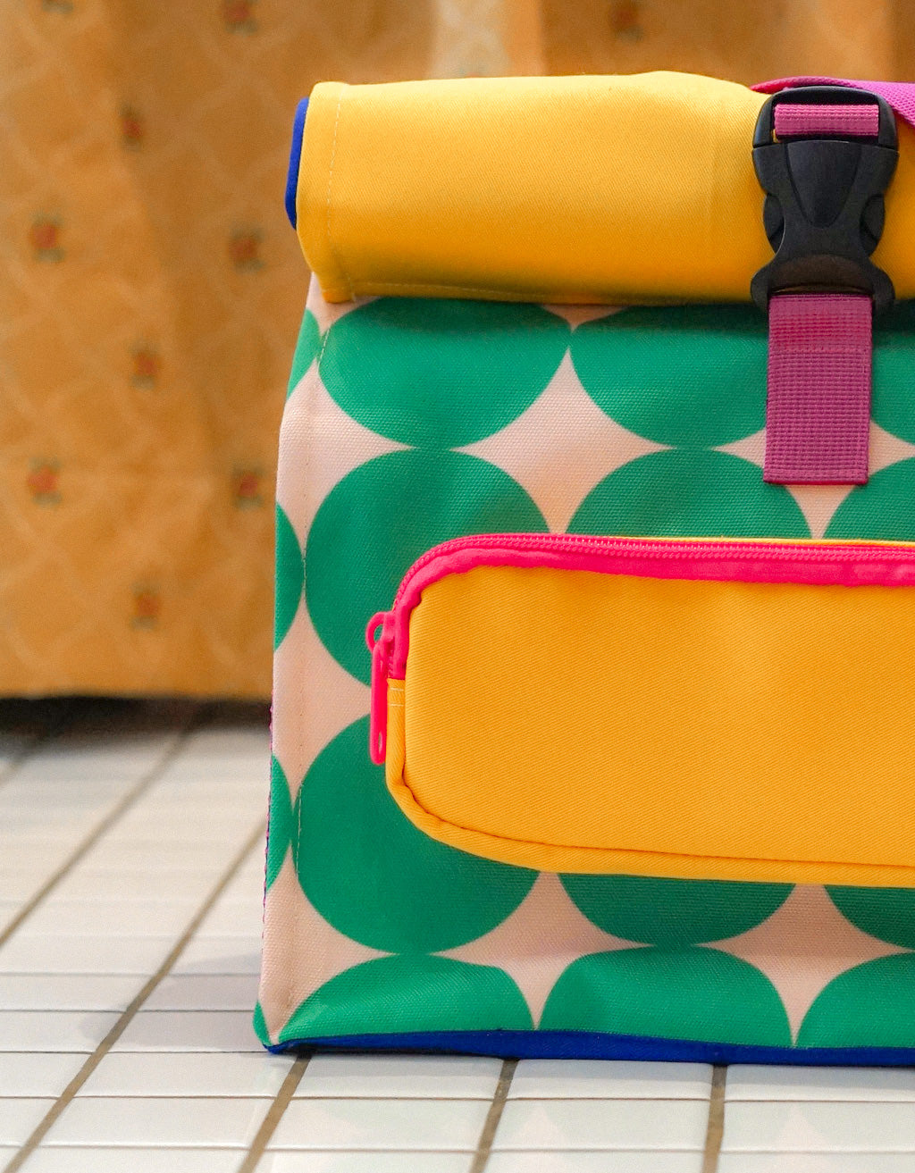 Buckle Up Lunch Bag - Green Dotty