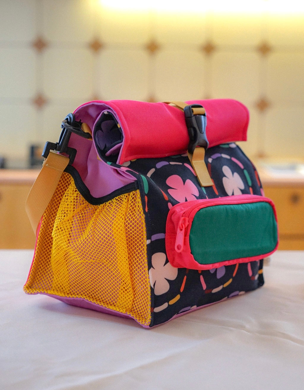Buckle Up Lunch Bag - Black Wheels
