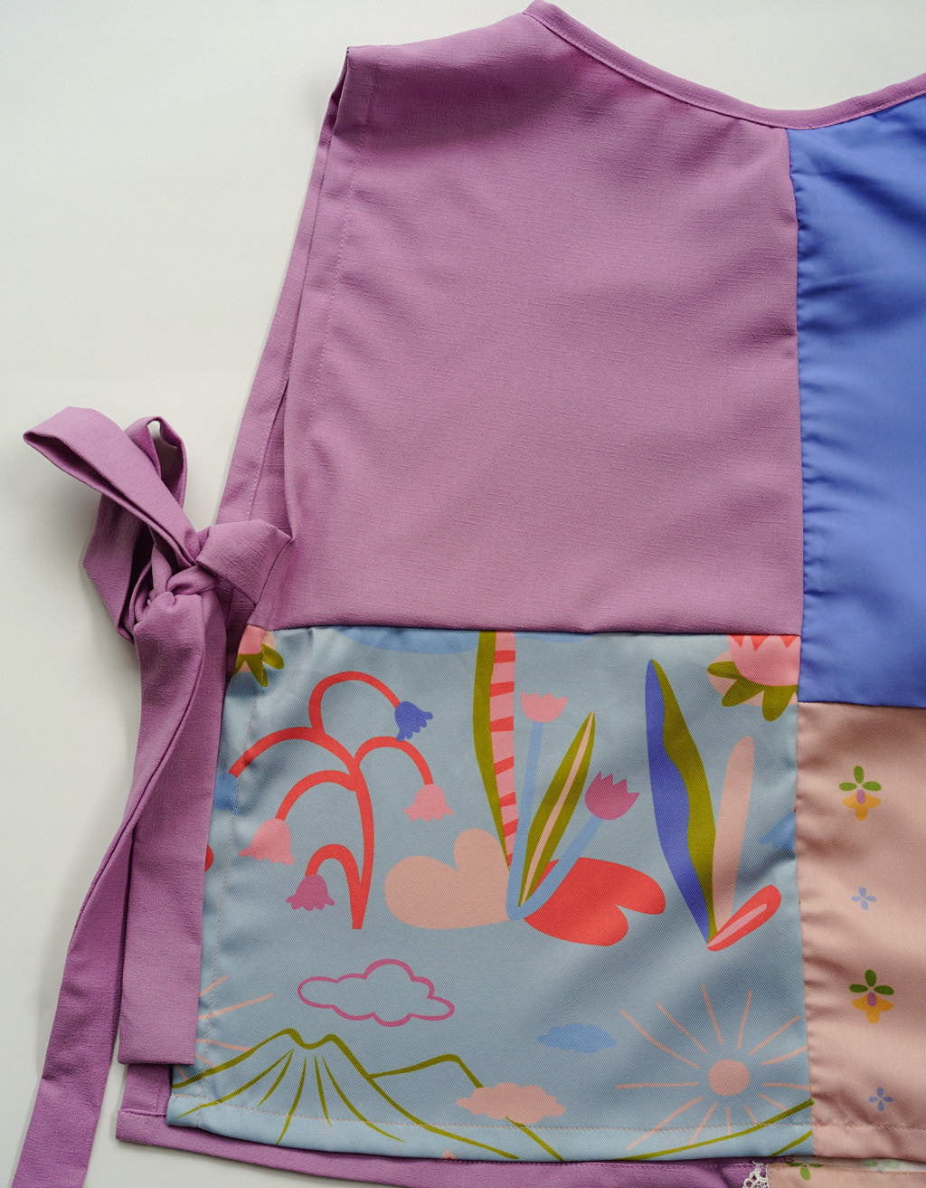 Apron Sukacita - Telaga