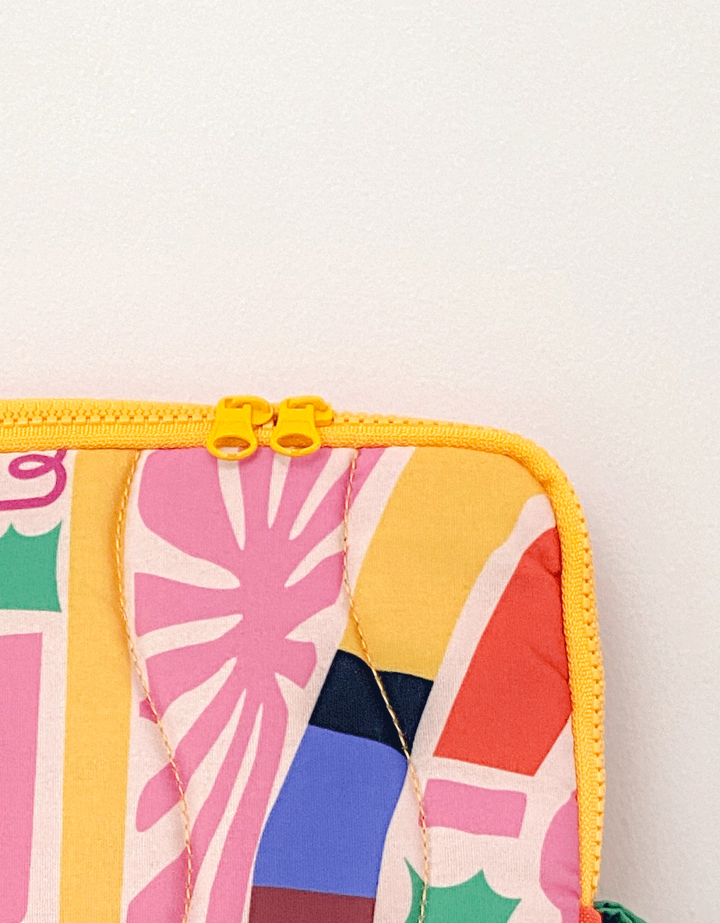 Pocket Laptop Bag - Bloomy Senayan