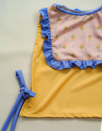 Teeny Apron - Wallpaper Kuning