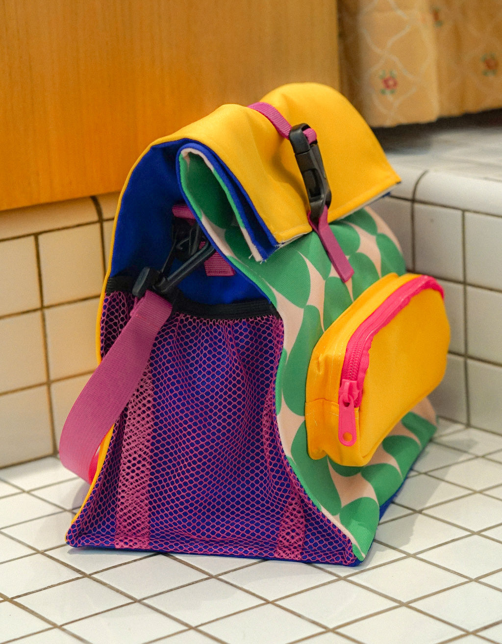 Buckle Up Lunch Bag - Green Dotty