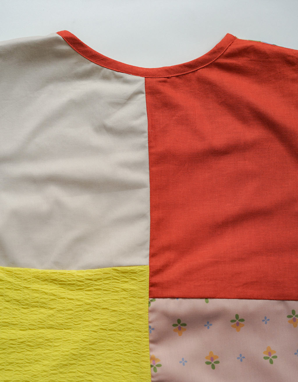 Apron Sukacita - Gingham
