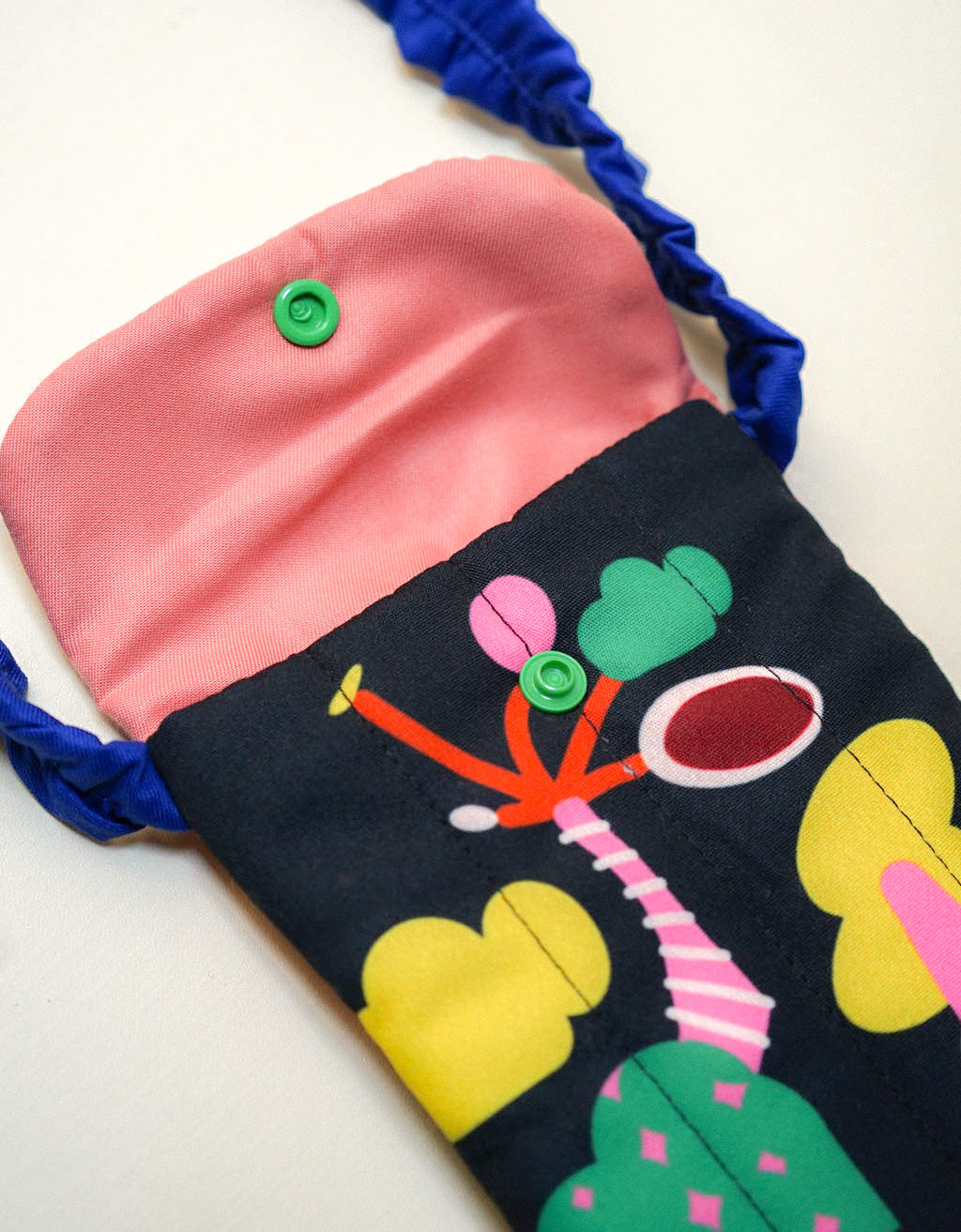 Phone Sling Pouch - Sentani Scene