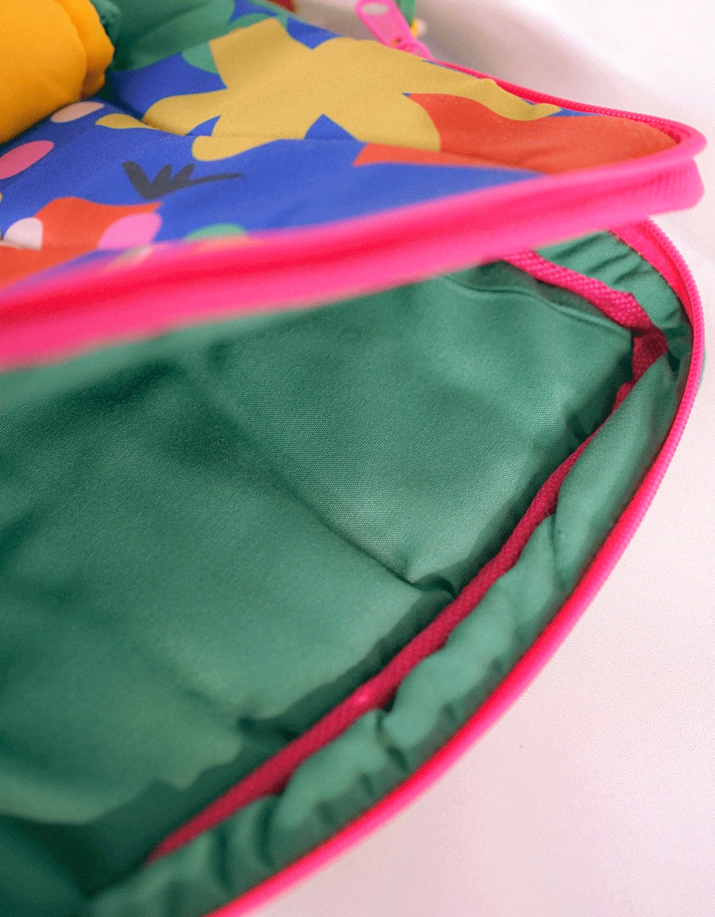 Pocket Laptop Bag - Bumpy Cars