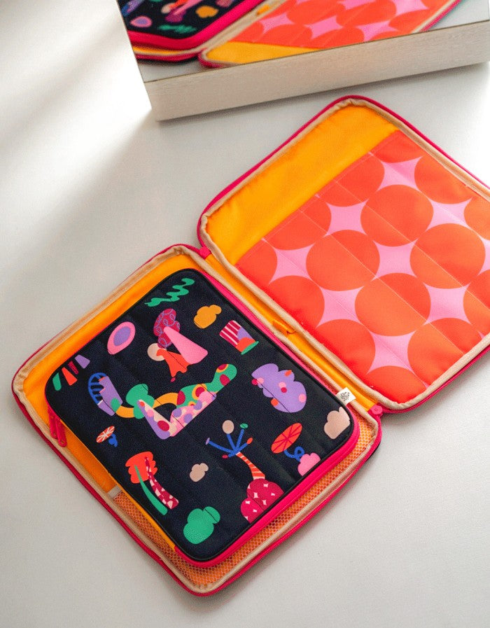 Screenmate Sleeve - Sentani Scene – SmittenbyPattern