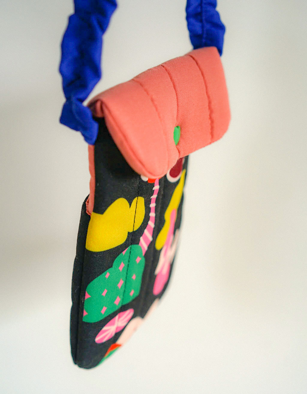 Phone Sling Pouch - Sentani Scene