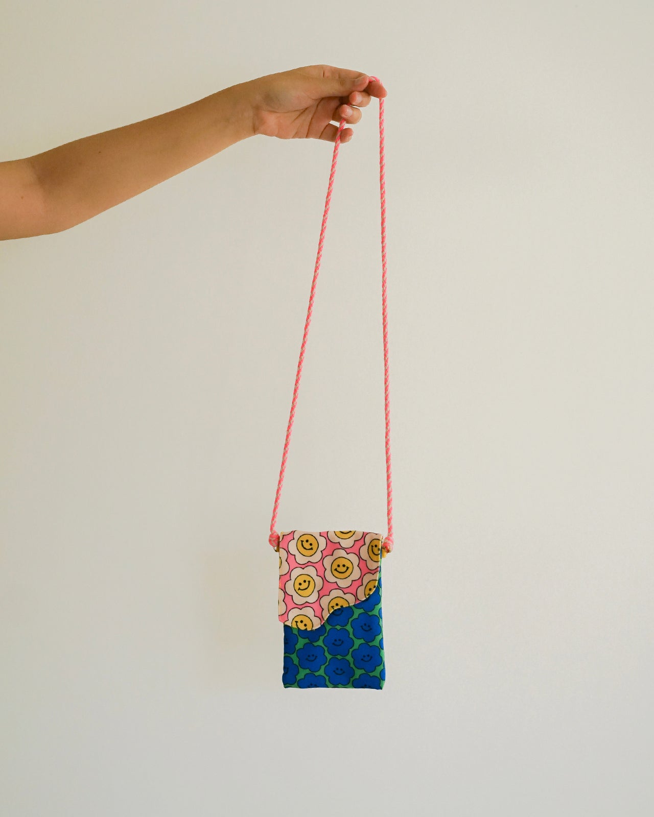 Happy Daisy Phone Pouch