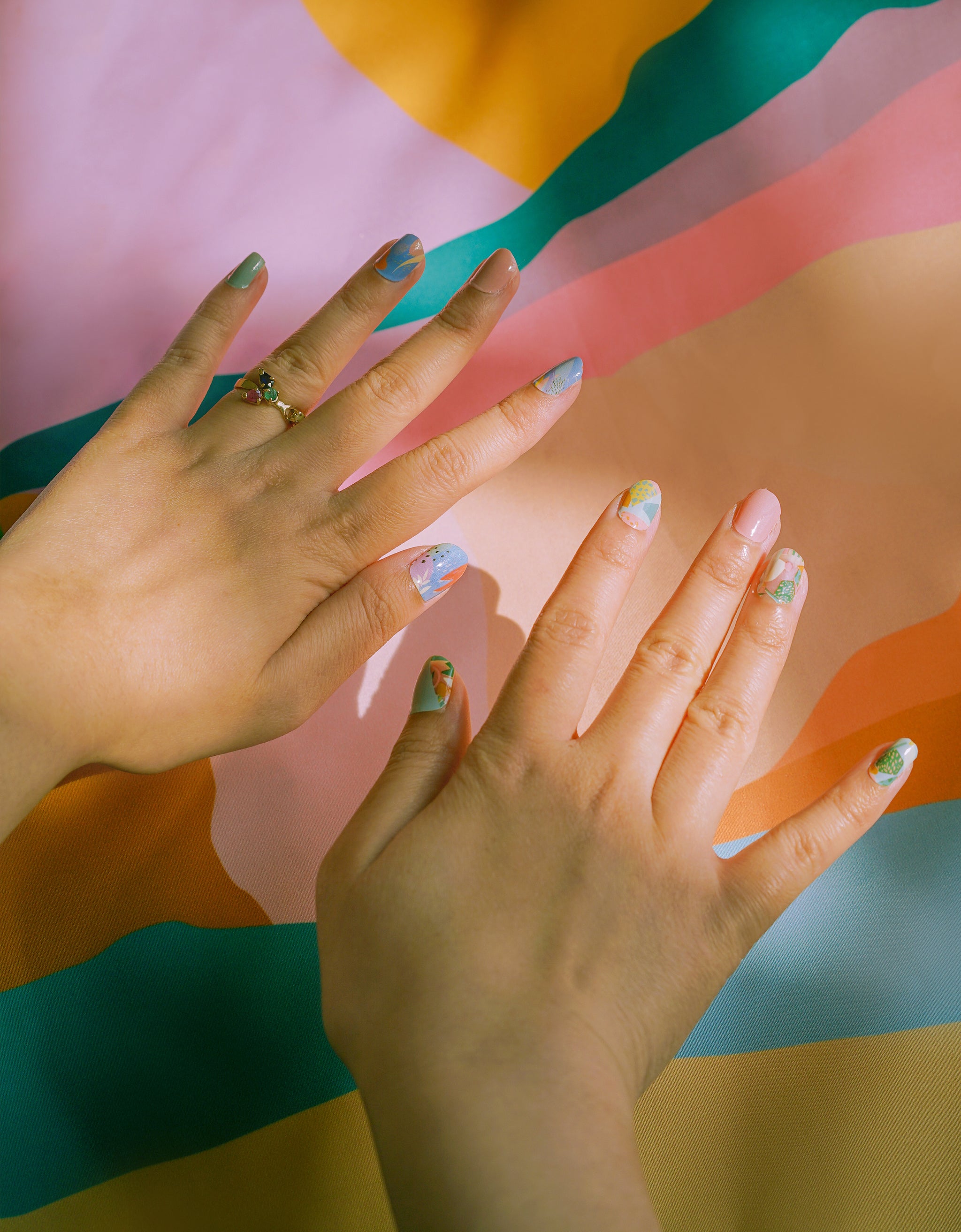 Nodspark X Smitten - Bloomy Poppy Nail Wrap