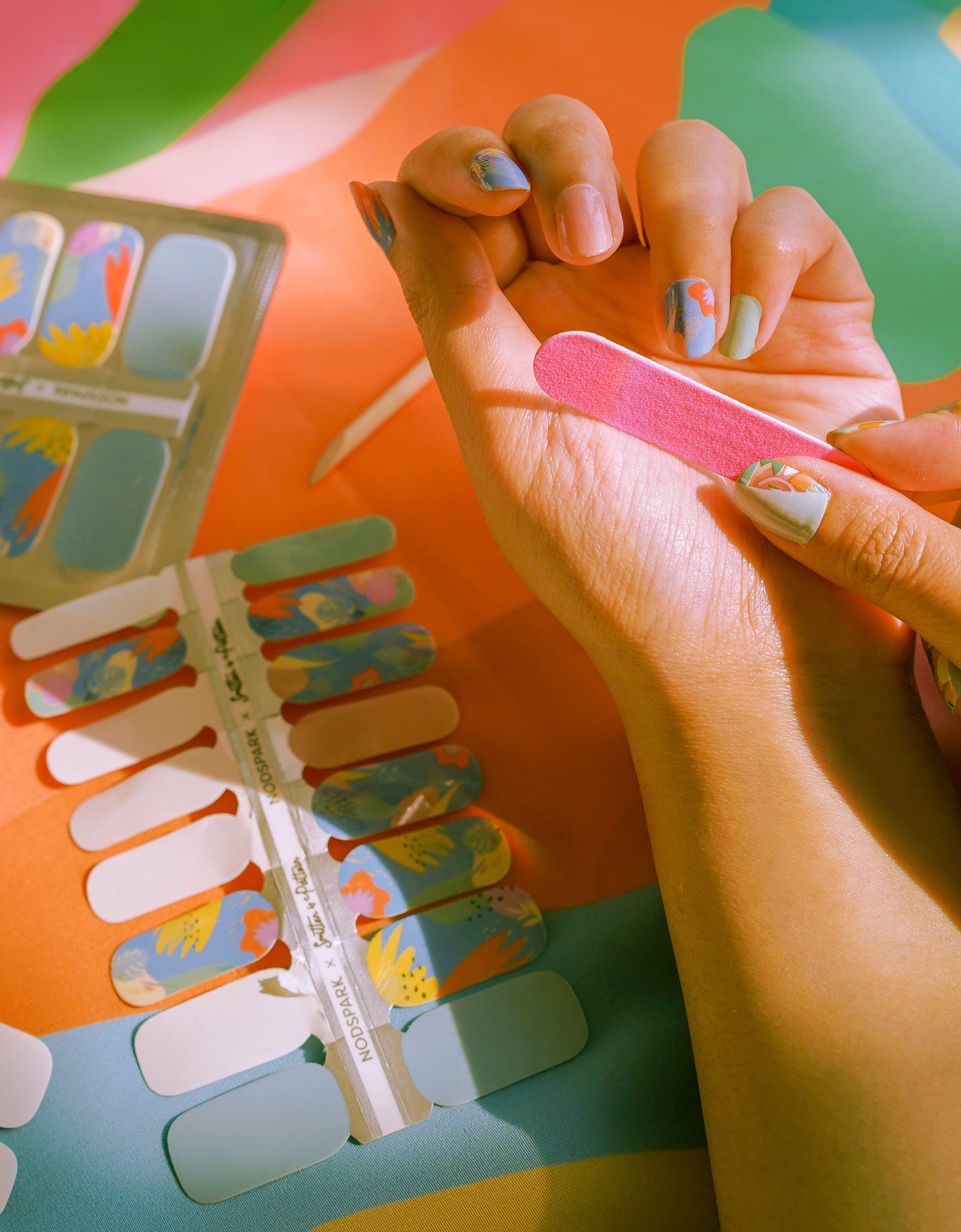 Nodspark X Smitten - Bloomy Poppy Nail Wrap