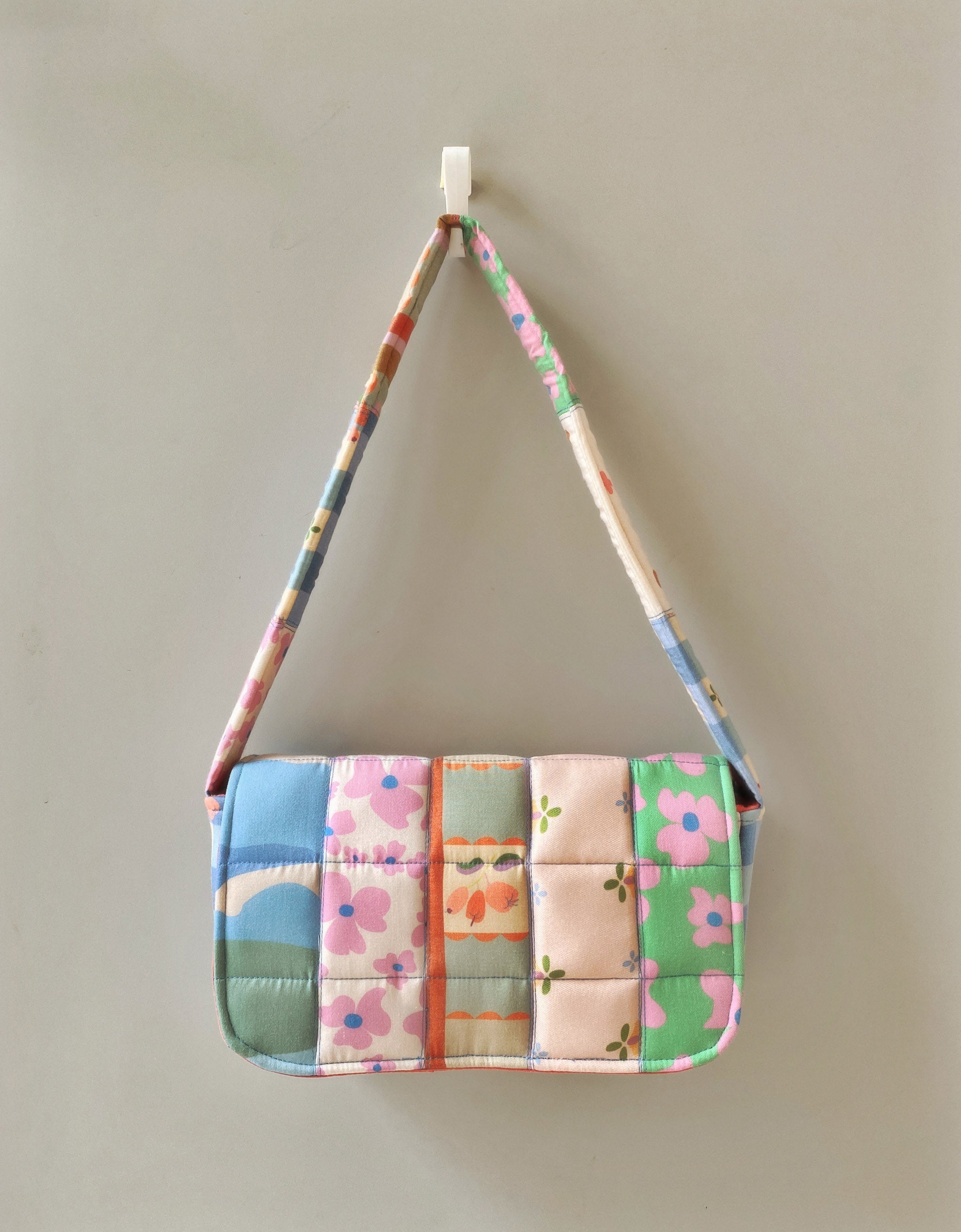 Puffy Baguette Bag - Sukacita
