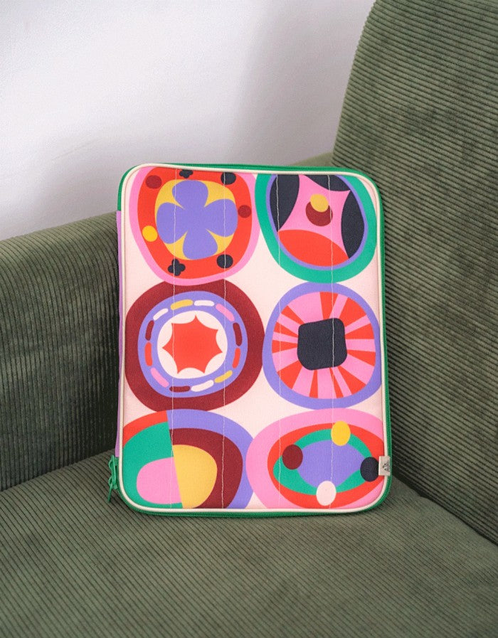 Screenmate Sleeve - Twirl Whirl