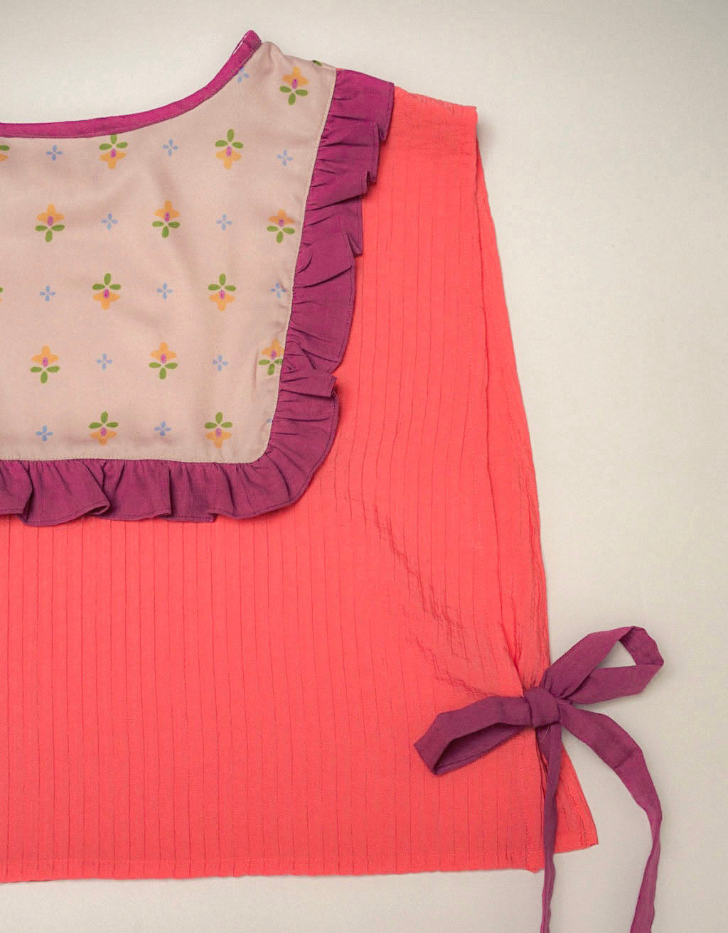 Teeny Apron- Wallpaper