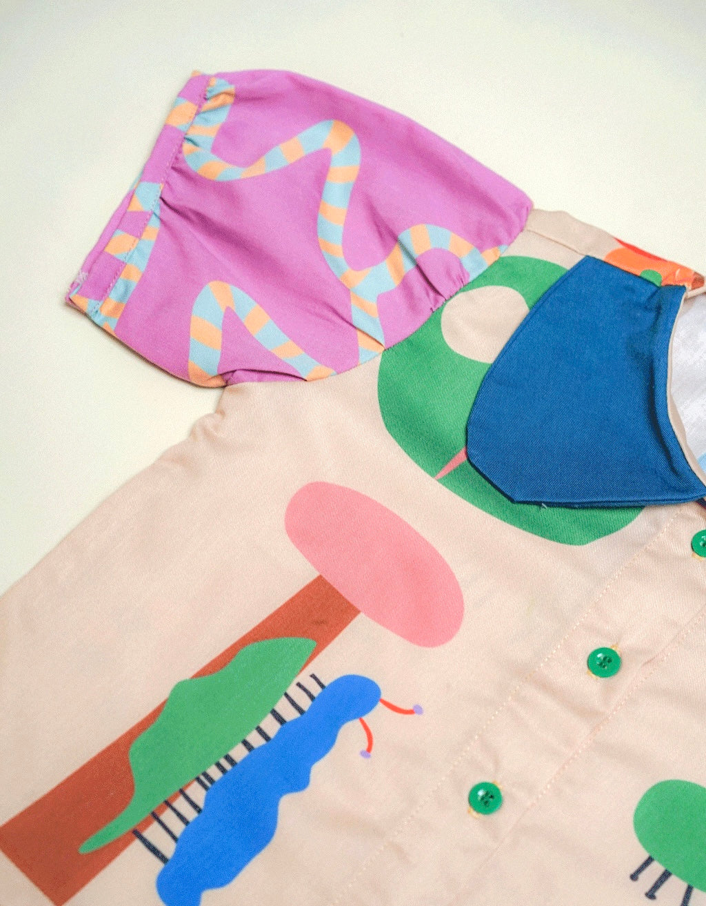 Smitten Kids - Puffy Collar Top - Insects Land