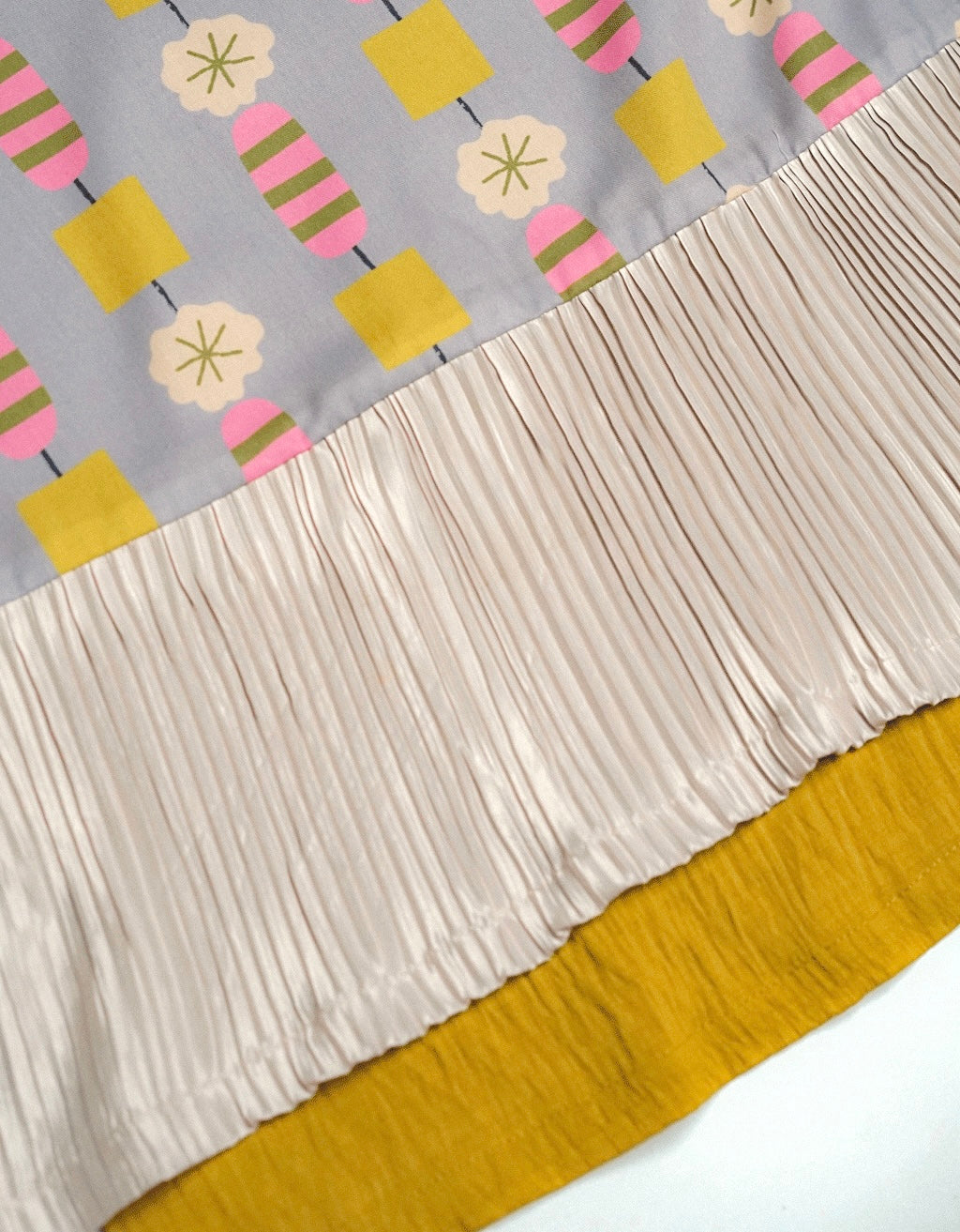 Long Apron-Meronce Abu